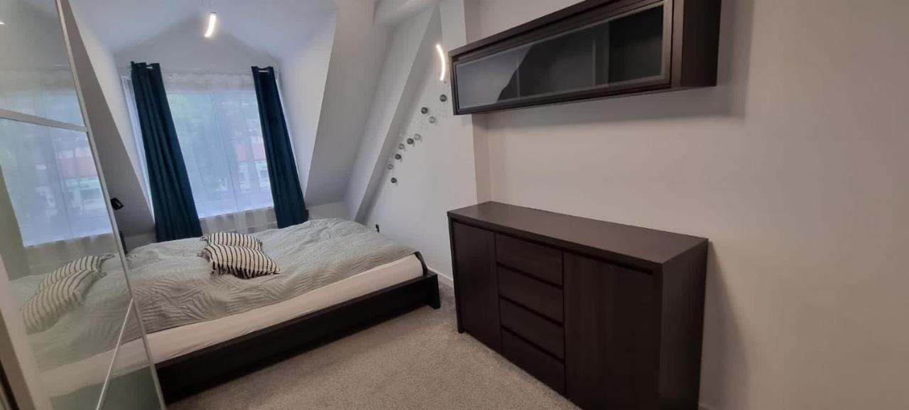 Apartament W Centrum Premium Ustrzyki Dolne Exterior foto